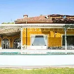 Poggio Radicati De Charme