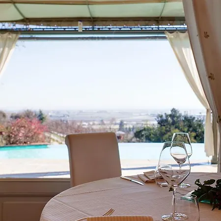 Otel Poggio Radicati De Charme