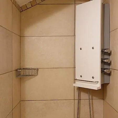 Poggio Radicati De Charme מלון סאלוצו