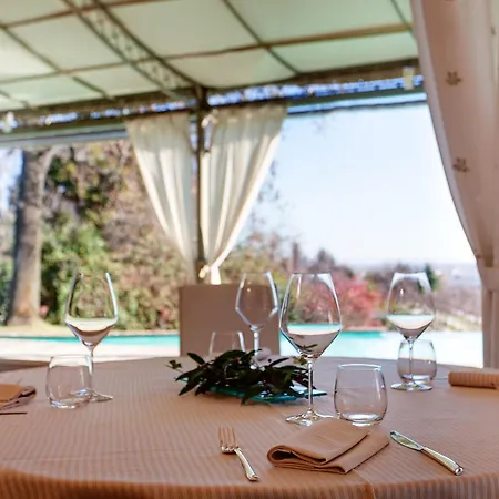 Poggio Radicati De Charme Otel 4*