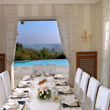 Poggio Radicati De Charme 4*