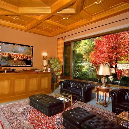 Poggio Radicati De Charme מלון