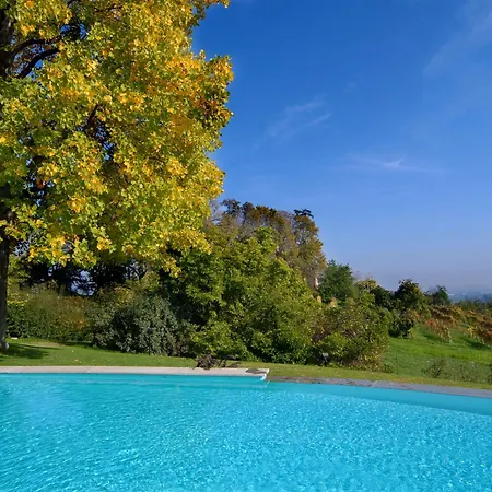 Poggio Radicati De Charme מלון סאלוצו