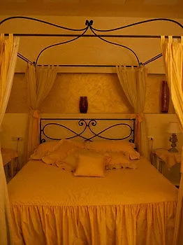 מלון Poggio Radicati De Charme